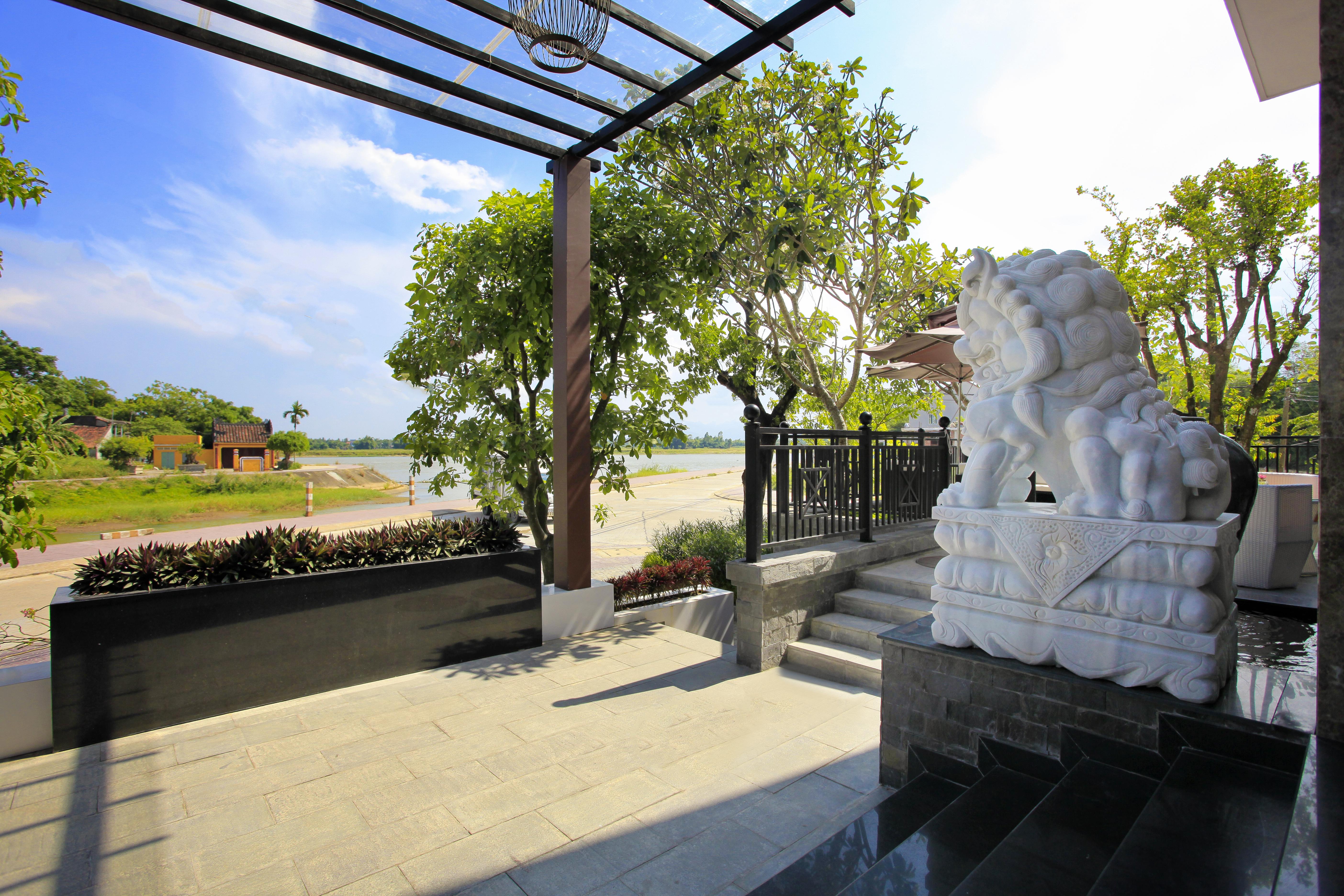 Royal Riverside Hoi An Hotel & Spa Eksteriør billede
