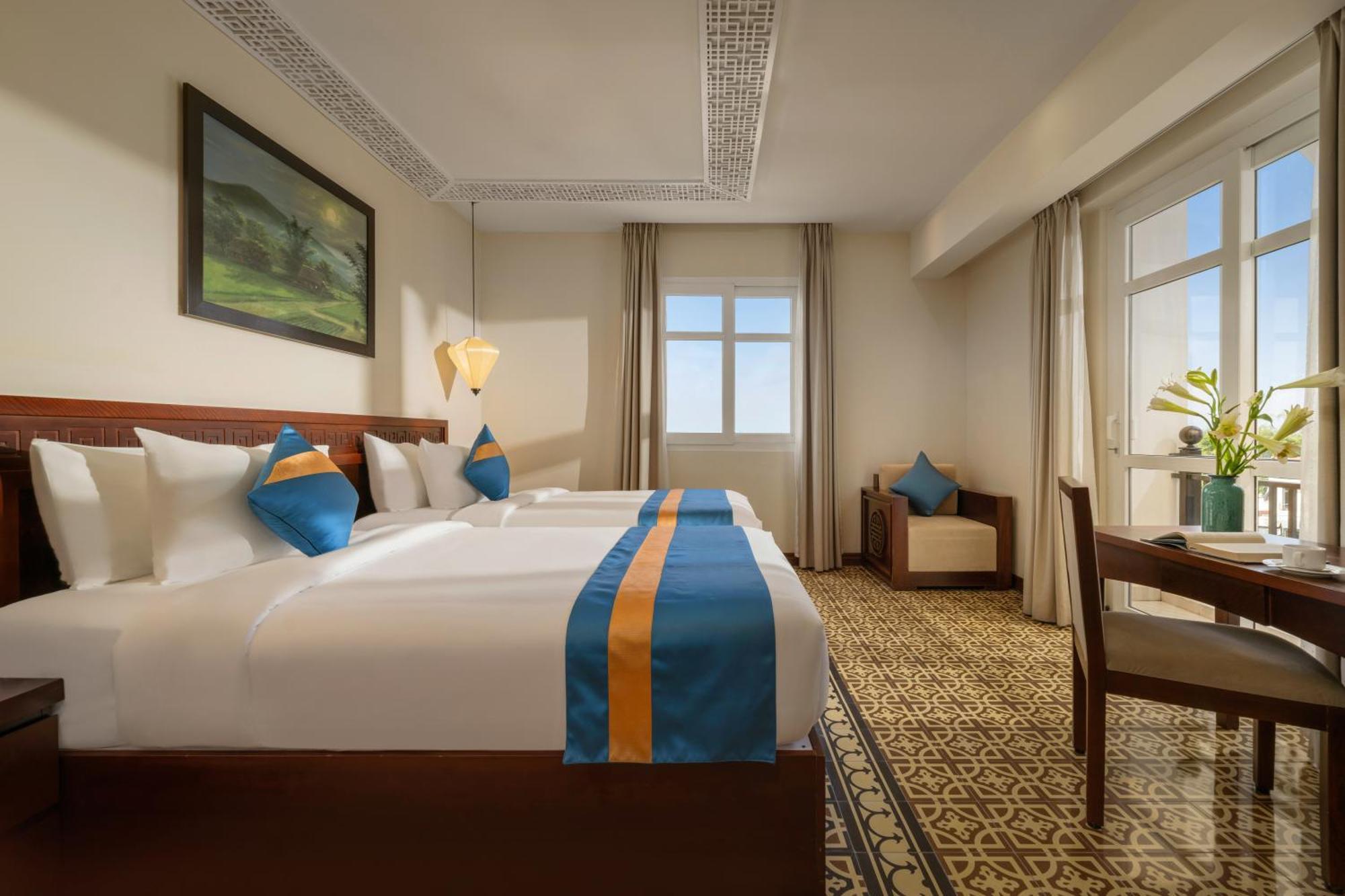 Royal Riverside Hoi An Hotel & Spa Eksteriør billede